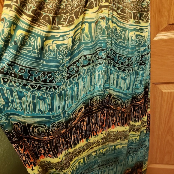 Maxi Dress - Picture 2 of 3